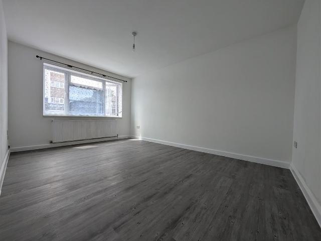 Apartment for rent in London Borough of Hounslow, Greater London
