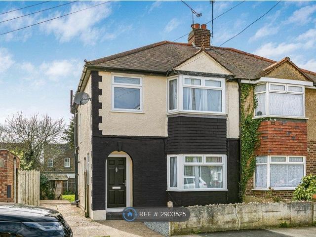House for rent in New Bedfont, Greater London