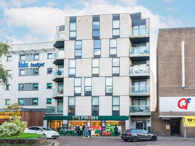 Apartment for rent in London Borough of Hounslow, Greater London