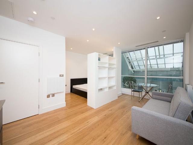 Studio for rent in London Borough of Hounslow, Greater London
