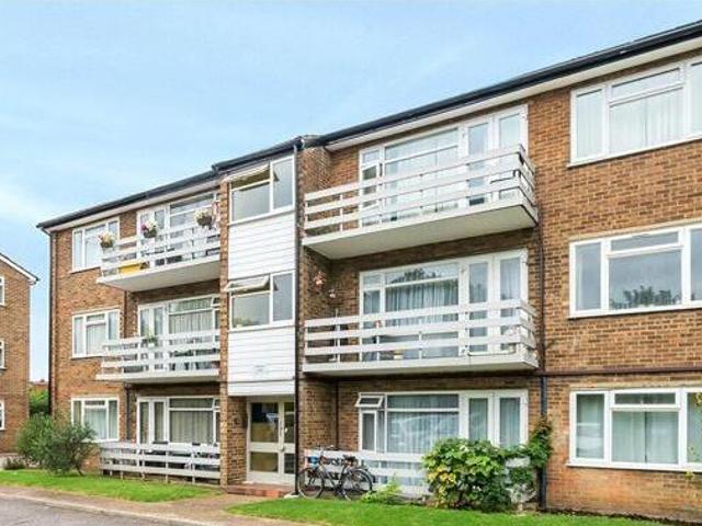 House for sale in Twickenham, Greater London