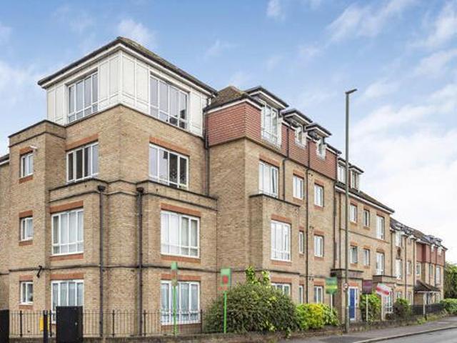 House for sale in London Borough of Hounslow, Feltham