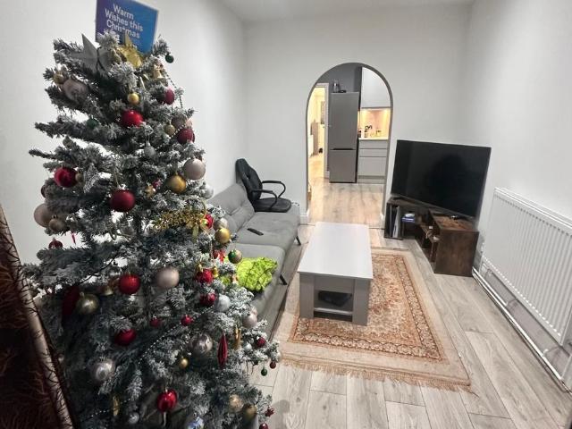 House for rent in Ashford, Spelthorne