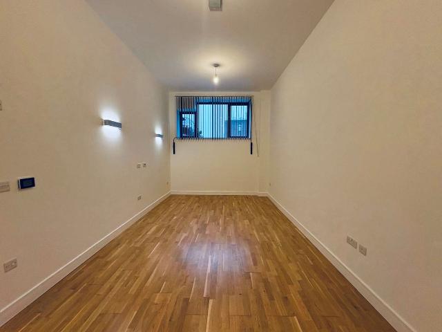 Apartment for rent in Kempton Park, Lower Halliford