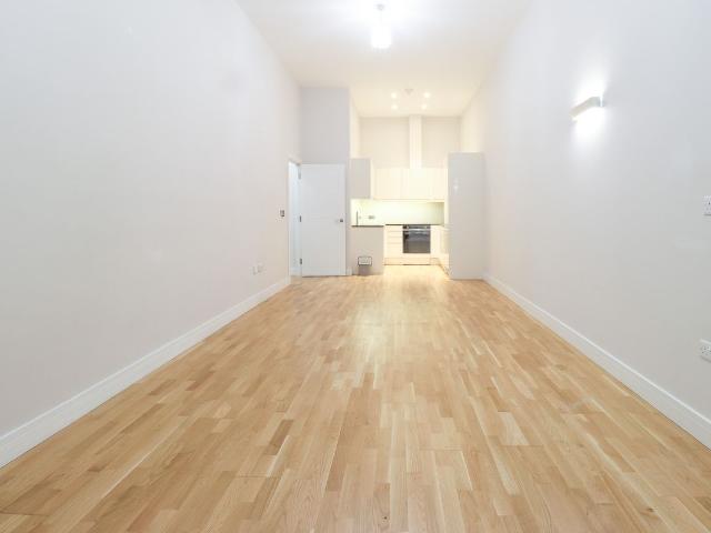 Apartment for rent in Kempton Park, Lower Halliford