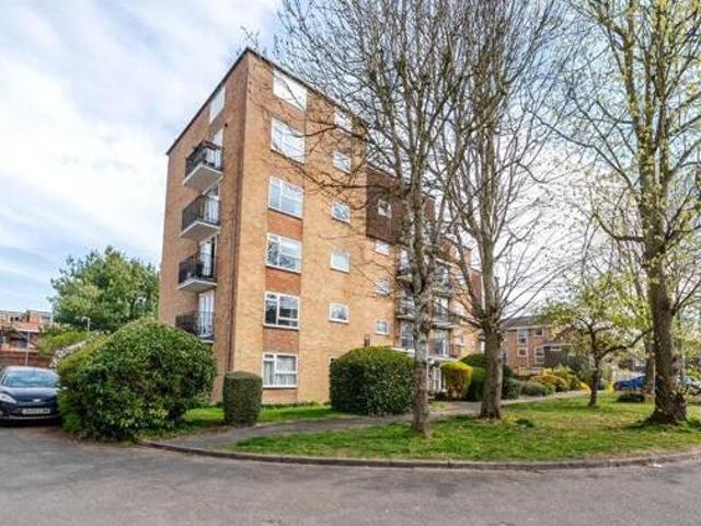 House for sale in Dunstable, Bedfordshire