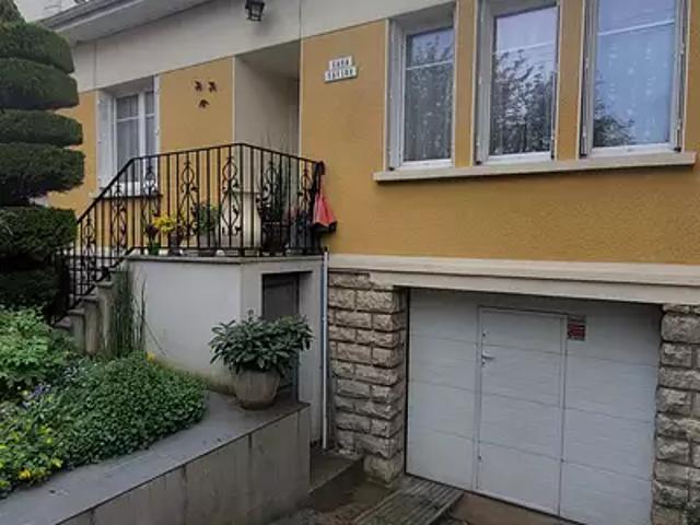 Maison vente à Stains, Cité de la Prêtresse