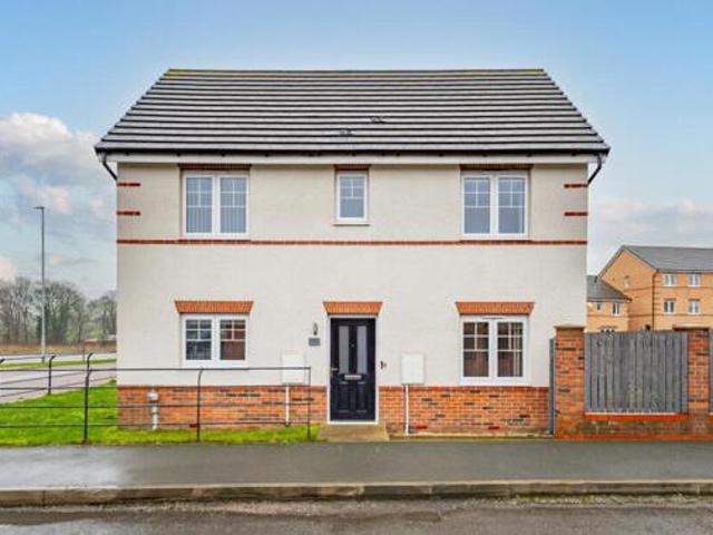 House for sale in Heath, West Yorkshire