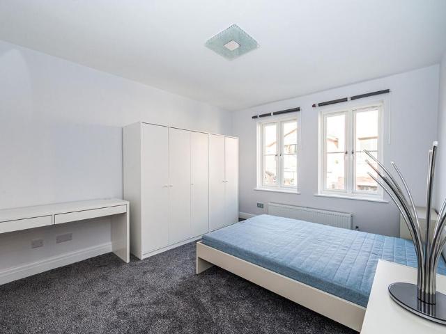 Apartment for rent in Paddington, Greater London