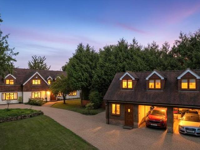 House for sale in Horsham, West Sussex