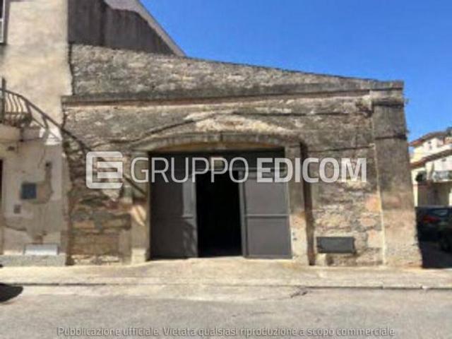 Box in vendita a Rosolini, Sicilia