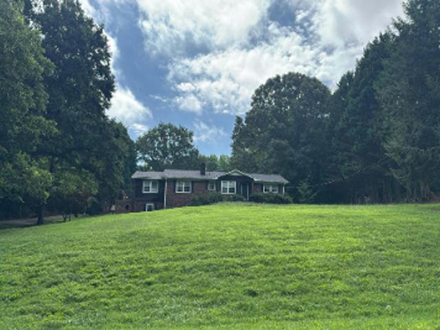House for sale in Taylors, South Carolina