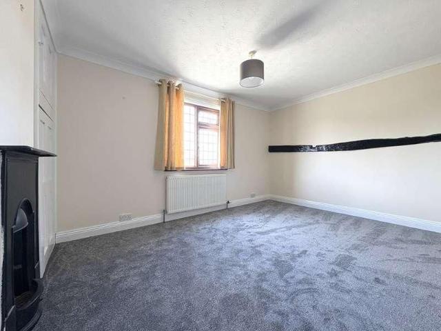 House for rent in Chipping Hill, Essex