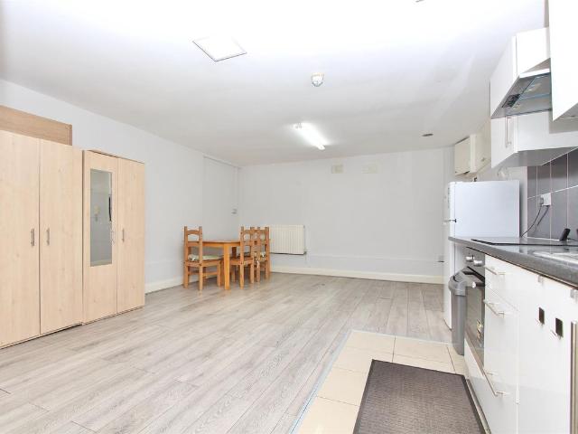 Apartment for rent in London Borough of Hackney, Greater London