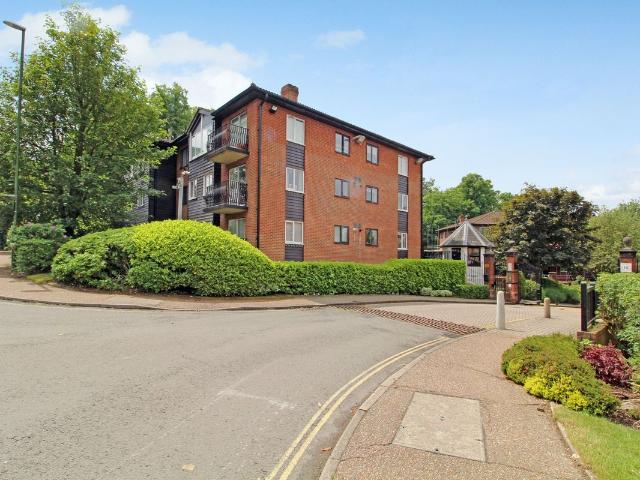 Studio for rent in Lucastes, Perryfields