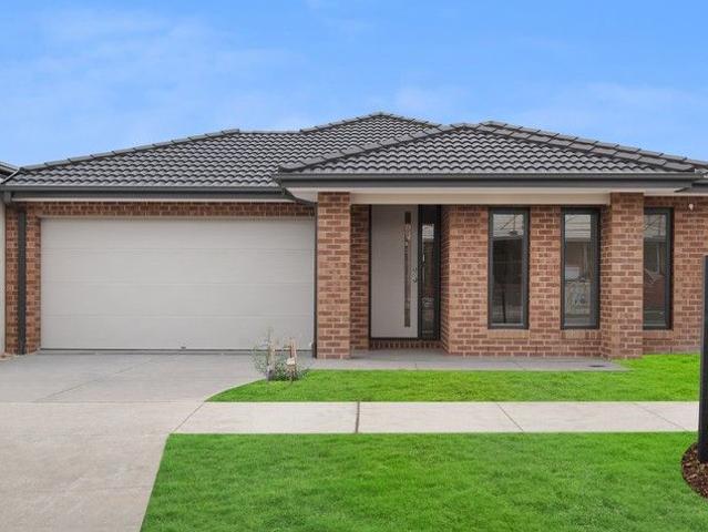 House for sale in Pinegrove, Melbourne