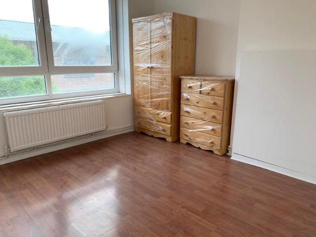 House for rent in Bromley-by-Bow, Poplar Grove