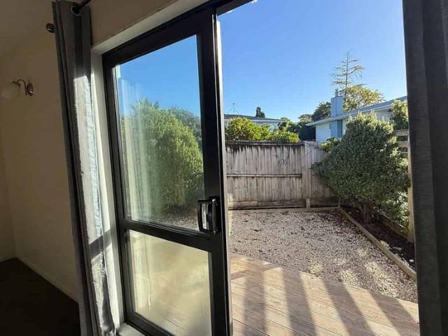 House for rent in Kelston