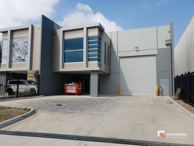 Warehouse for rent in Somerton, Victoria