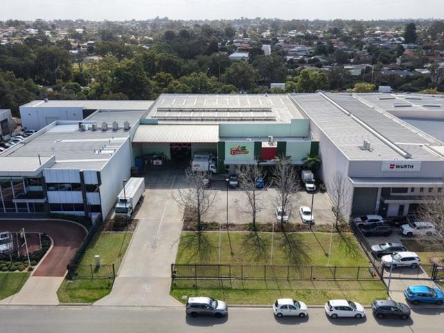Warehouse for rent in Stirling, Western Australia