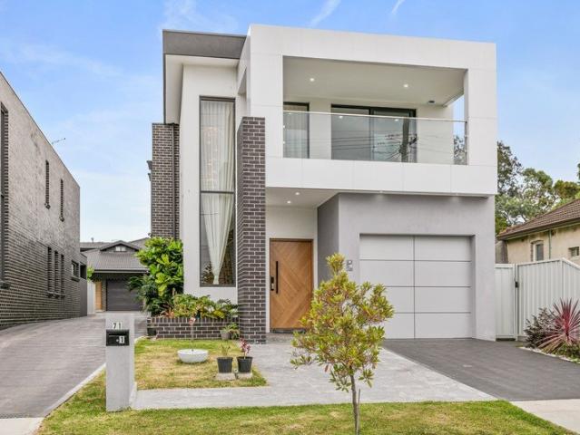 Townhouse for sale in Sydney, New South Wales