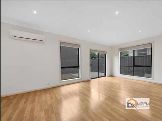 Townhouse for rent in Camerons Creek, Victoria