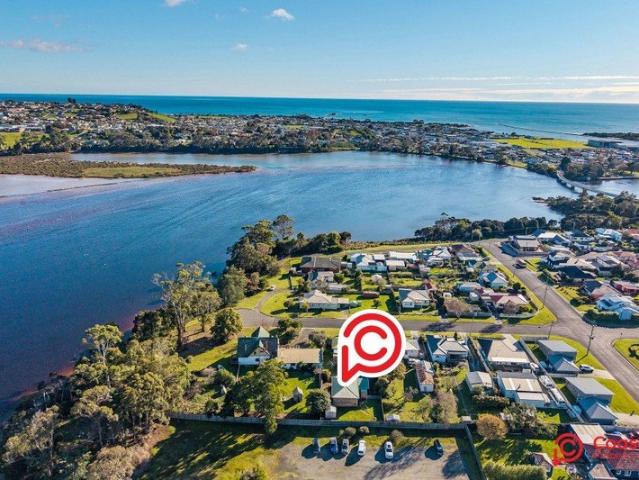 Apartment for sale in Ulverstone, Tasmania