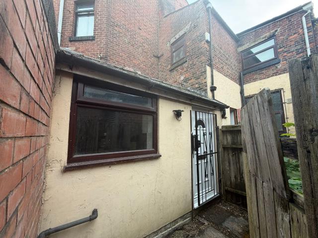 Apartment for rent in Outwood Gate, Bury