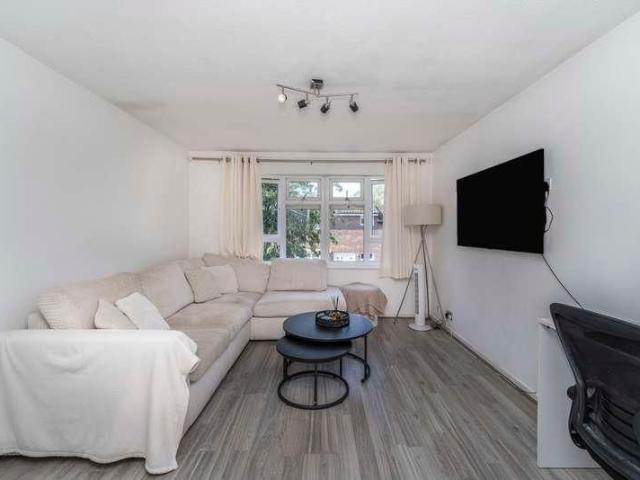 House for rent in London Borough of Hillingdon, Greater London