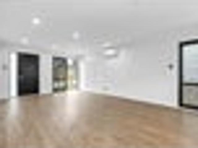 House for sale in New Windsor