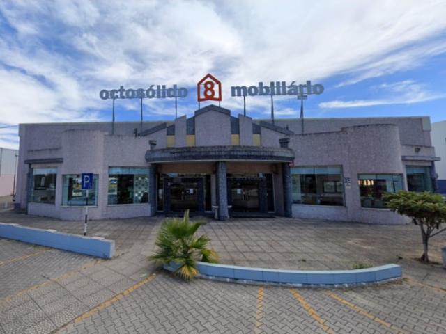 Loja alugar em Quinta do Outeiro, Seixal