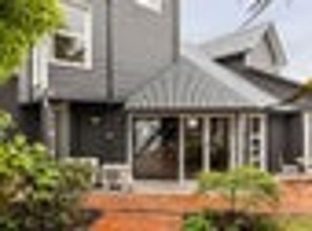 Townhouse for sale in Christchurch Central, Linwood-Central-Heathcote Community