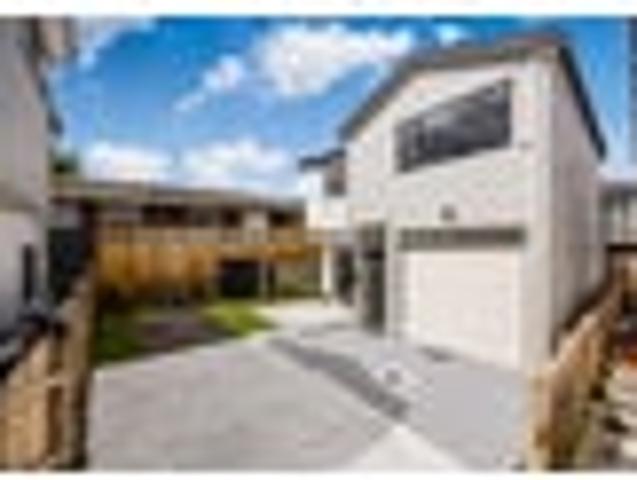 House for sale in Papakura