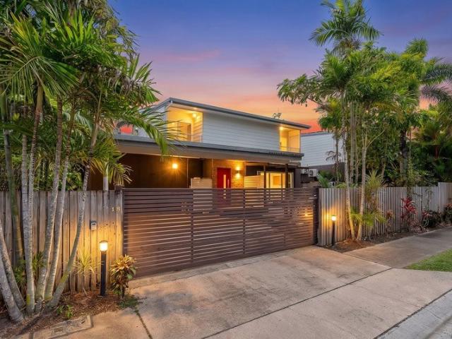 Apartment for sale in Port Douglas, Douglas Shire