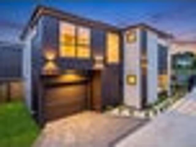 Townhouse for sale in East Tamaki