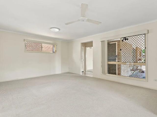 House for rent in Meadowglen, Greater Brisbane