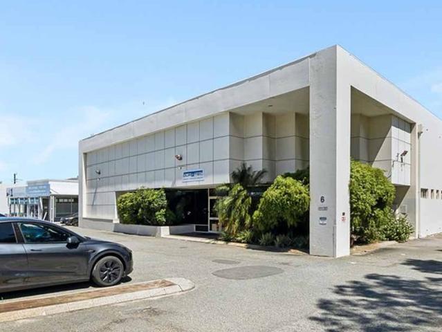 Warehouse for rent in Morley, Western Australia