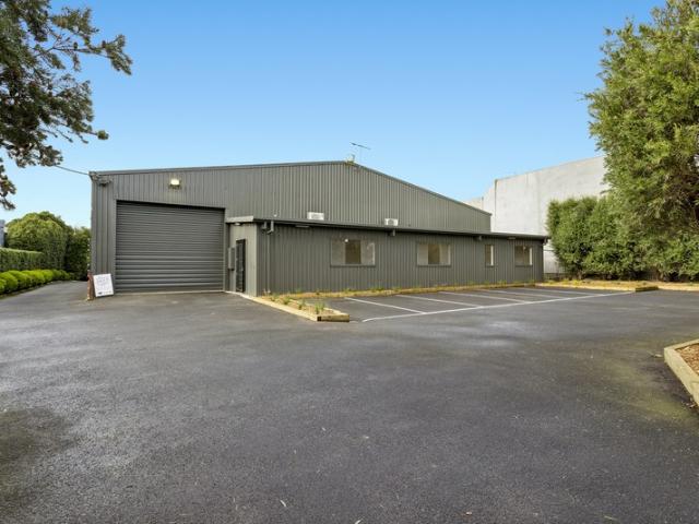 Warehouse for rent in Camerons Creek, Victoria