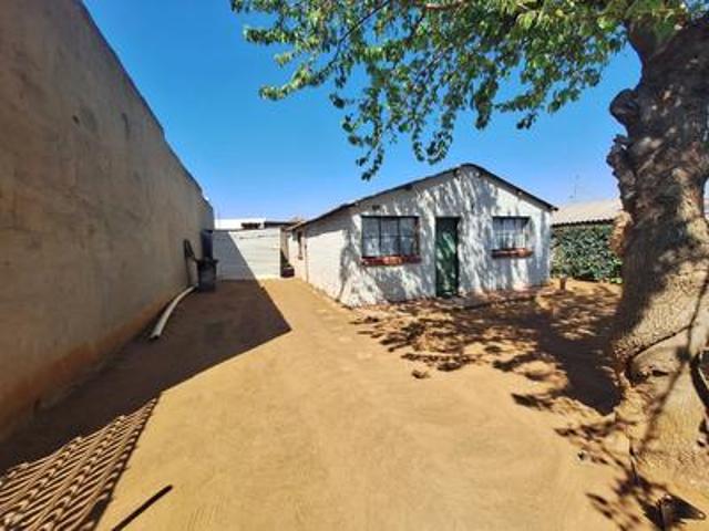 House for sale in Soweto, City of Johannesburg Metropolitan Municipality