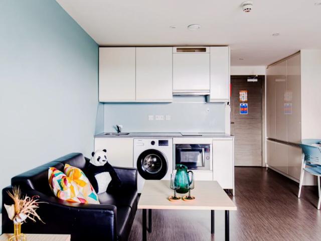 Studio for rent in South Yorkshire