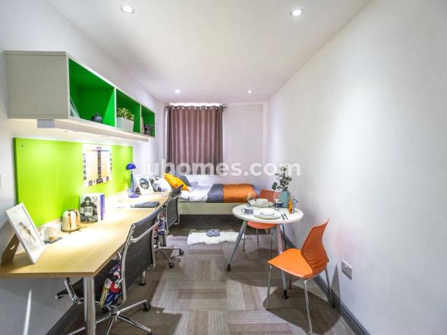 Room for rent in Hillfields, West Midlands