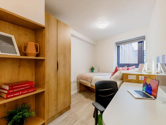 Room for rent in Haddon, East Midlands