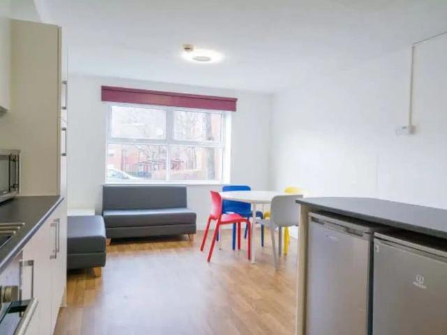 Room for rent in Haddon, East Midlands