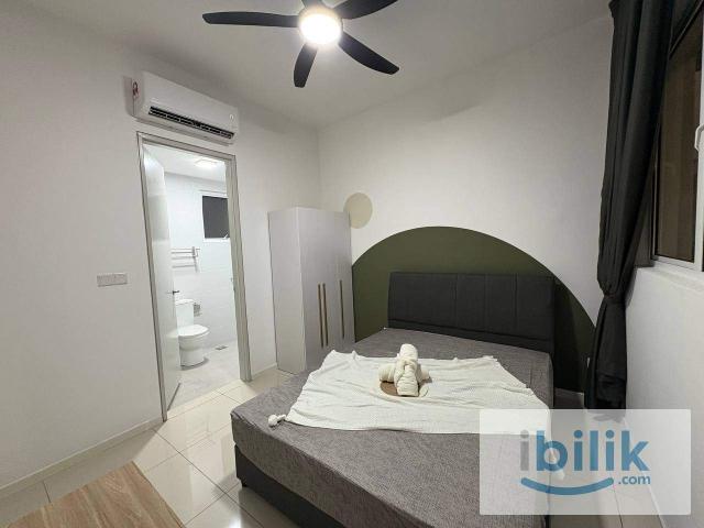 Room for rent in Petaling, Alam Impian