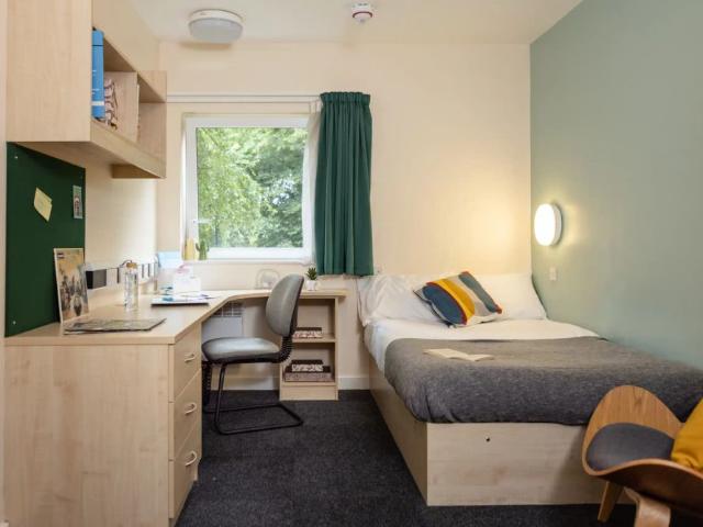 Room for rent in Barton In Fabis, East Midlands