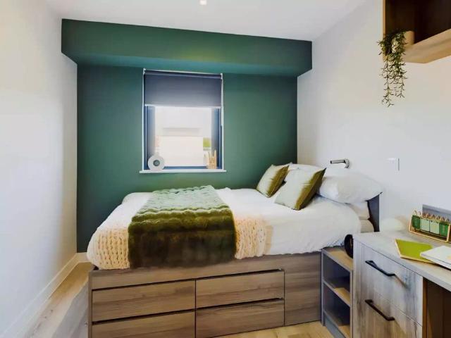 Studio for rent in St Ann's, Haddon