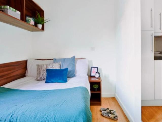 Studio for rent in Watergate, Devon