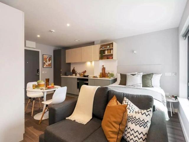 Studio for rent in Highfields, Old Wharf