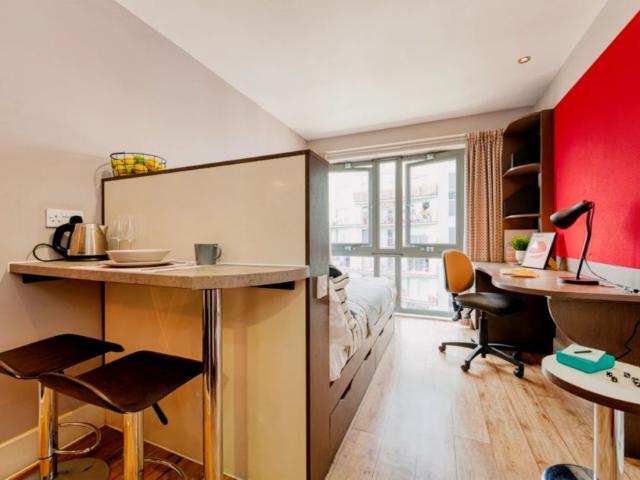 Studio for rent in Elephant and Castle, Greater London