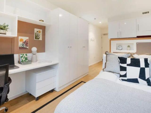 Studio for rent in Shepherd's Bush, Greater London